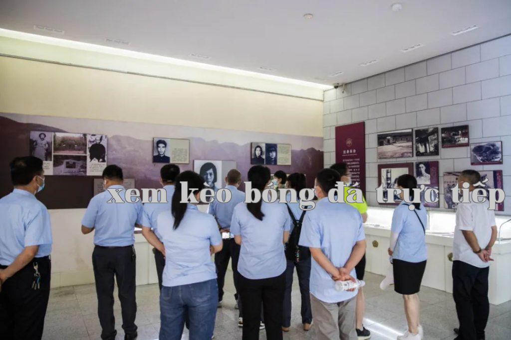 Chứng kiến hành trình trăm năm, xây dựng giấc mơ mới | Chi nhánh Đảng bộ Green Oasis tổ chức hoạt động kỷ niệm 100 năm thành lập Đảng Cộng sản và giáo dục học tập lịch sử đảng.
